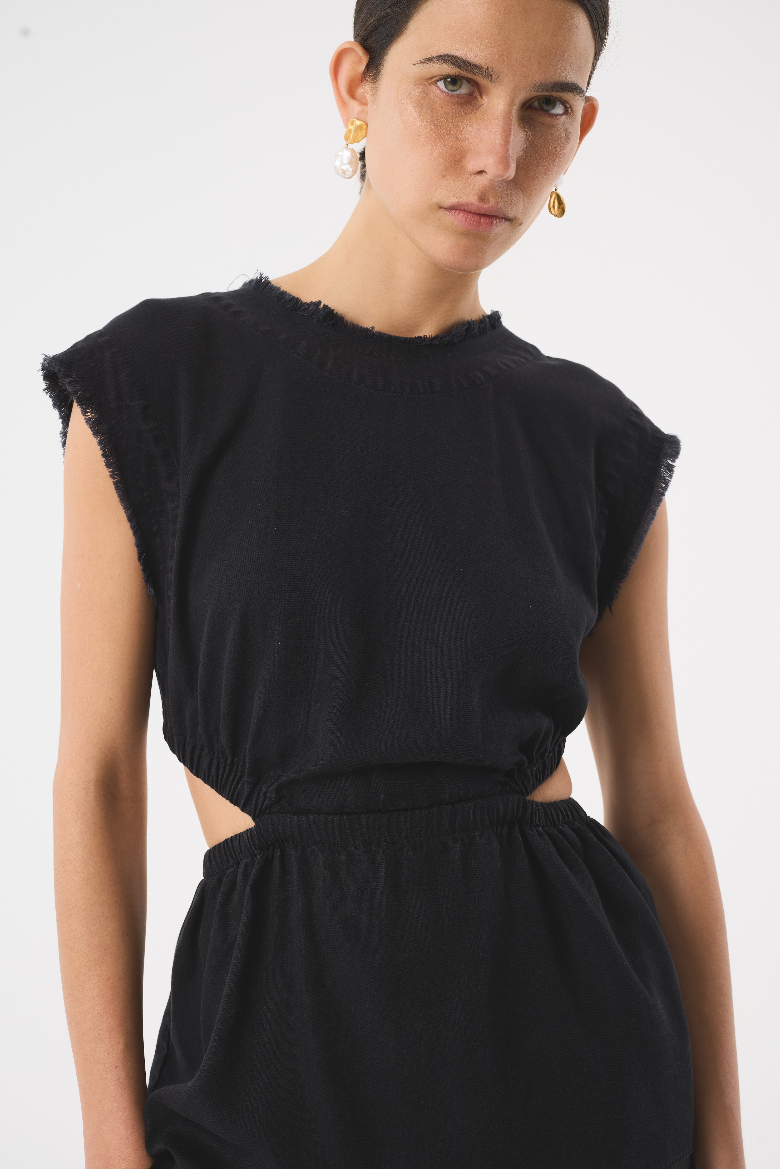 MILA WASHED BLACK