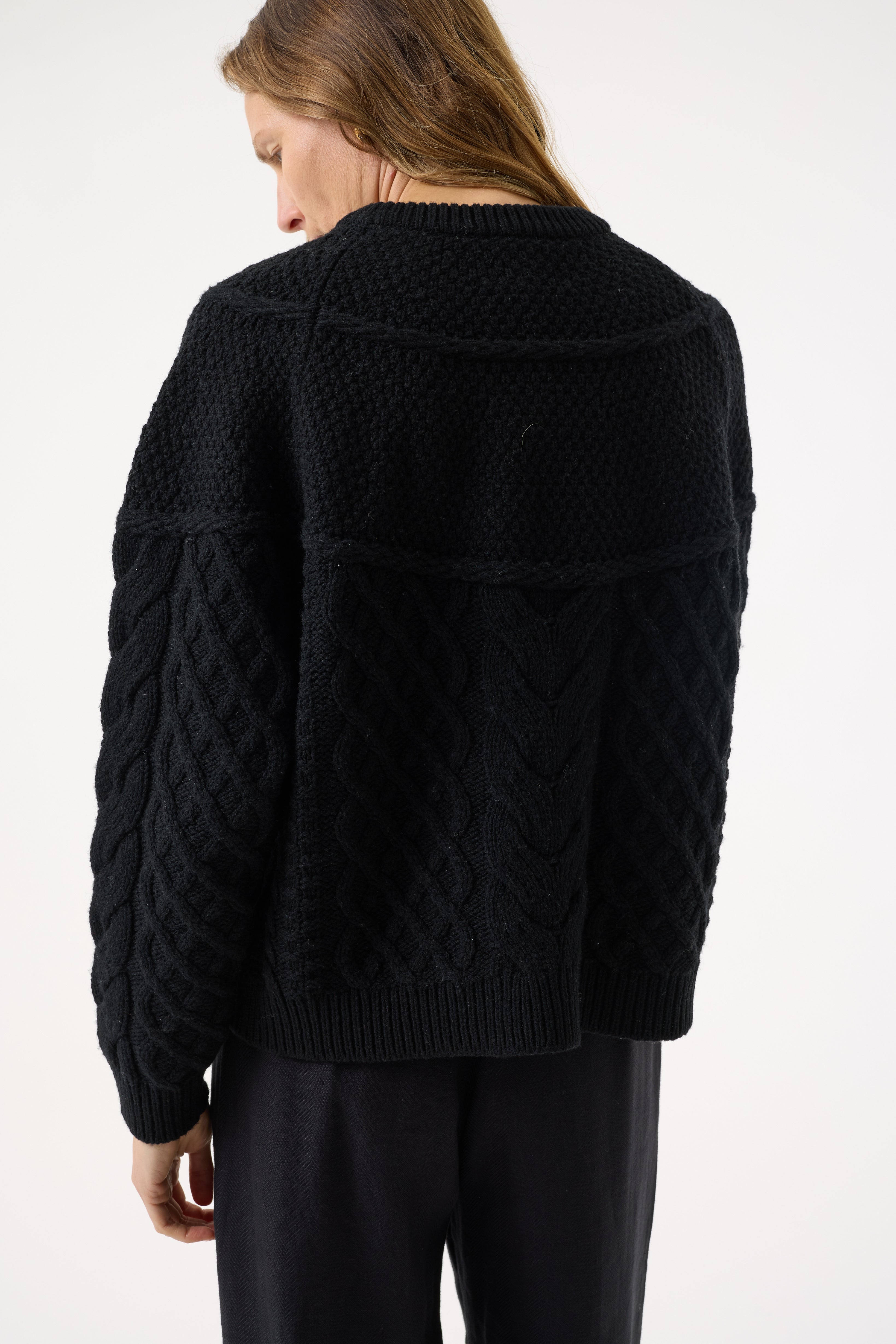 PEACE BLACK JUMPER